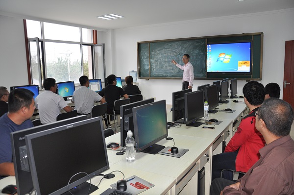 ������ѵ��ʦ�����ڿ�